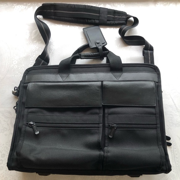 COMPAQ Black Leather/Canvas Men’s Professional Briefcase Messenger Bag NWOT